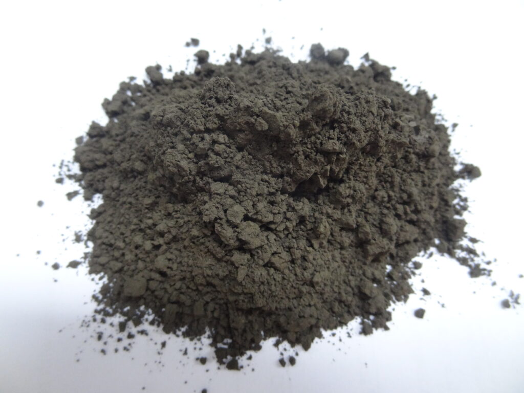 ガラス瓶、緑色のビール瓶用、100メッシュ、25% Cr2O3 クロム鉄鉱粉末 -1-Foundry Chromite Sand,Foundry Ceramic Sand-Haixu Abrasives